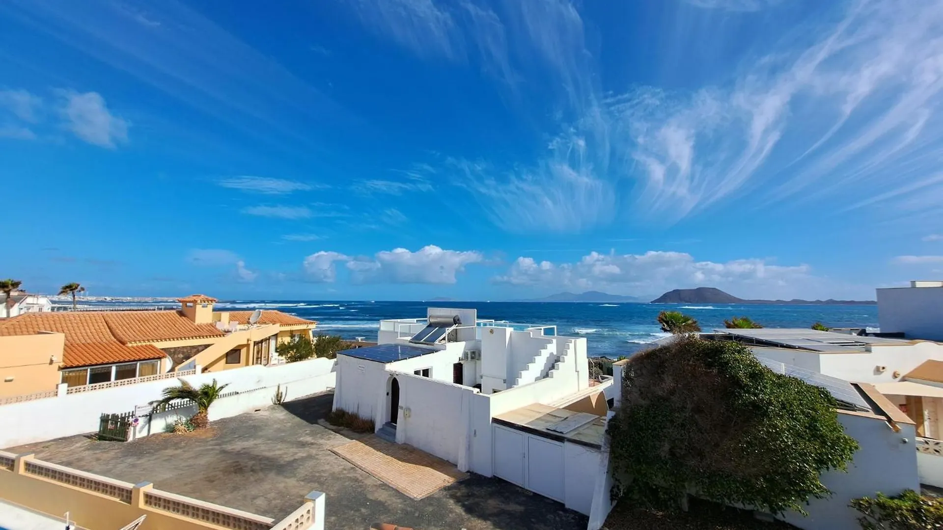 Villa Rayo Azul, Heated Pool And Ocean Views ספרד