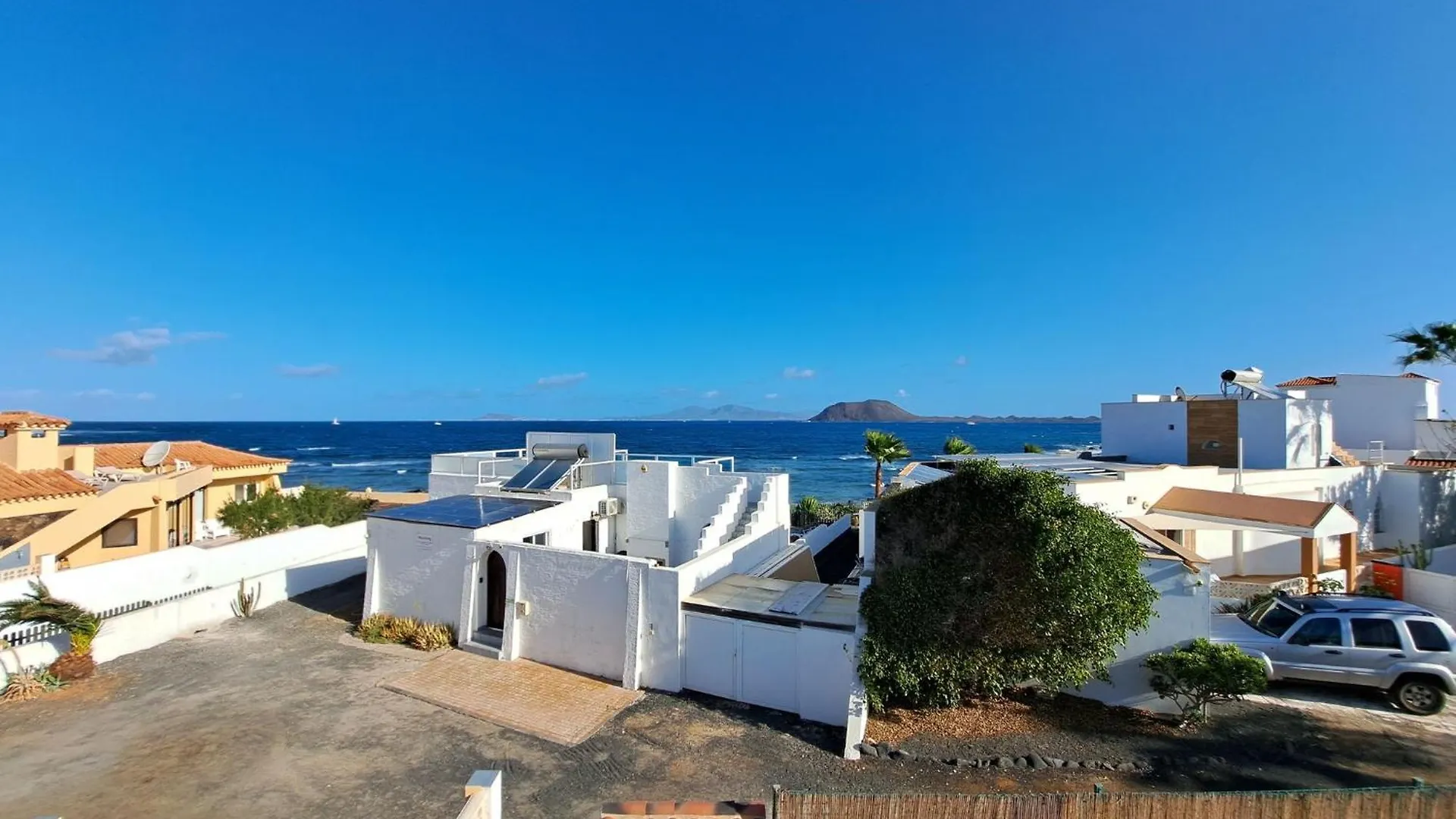 Villa Rayo Azul, Heated Pool And Ocean Views ספרד