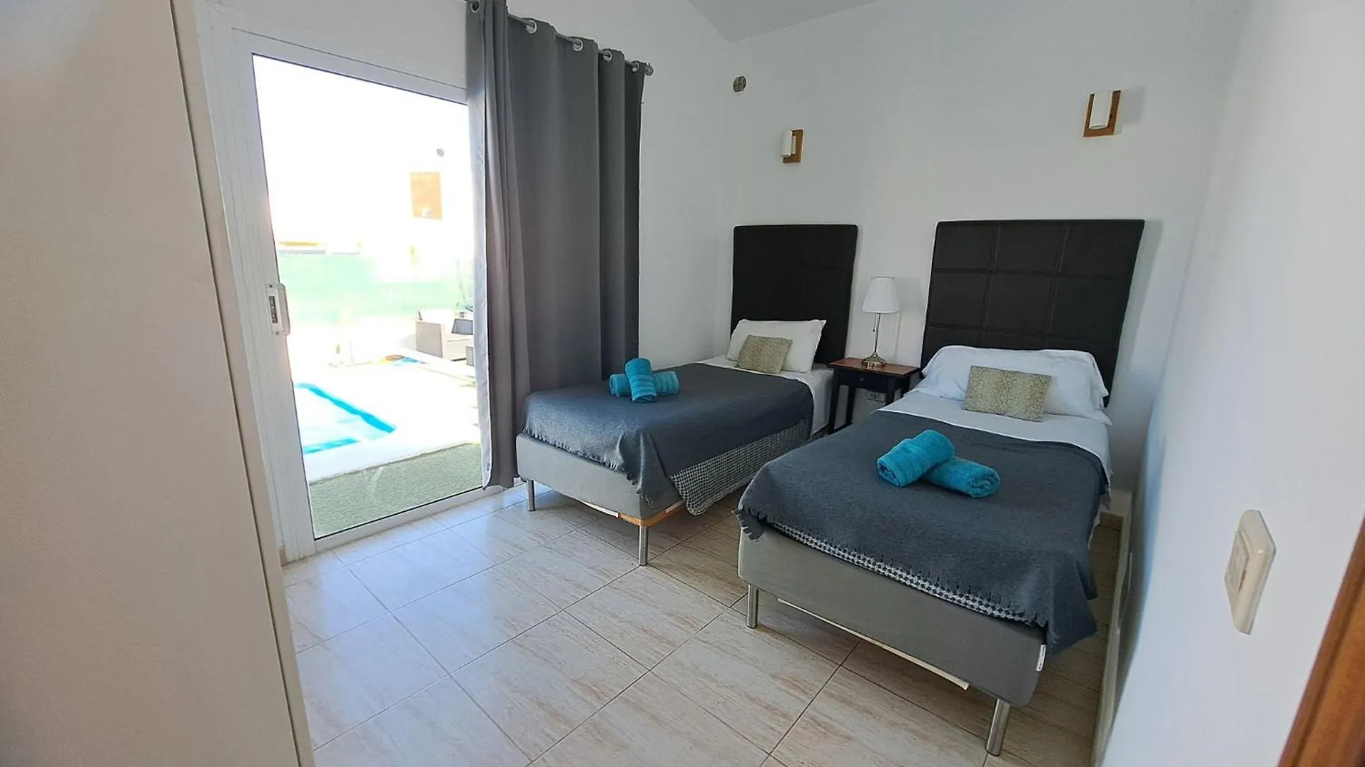 Villa Rayo Azul, Heated Pool And Ocean Views
